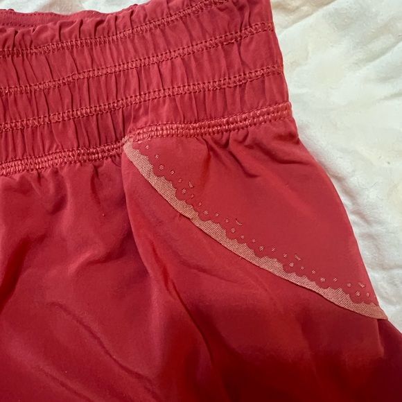 Rare lululemon dark coral shorts - cute trim detail - Picture 2 of 5